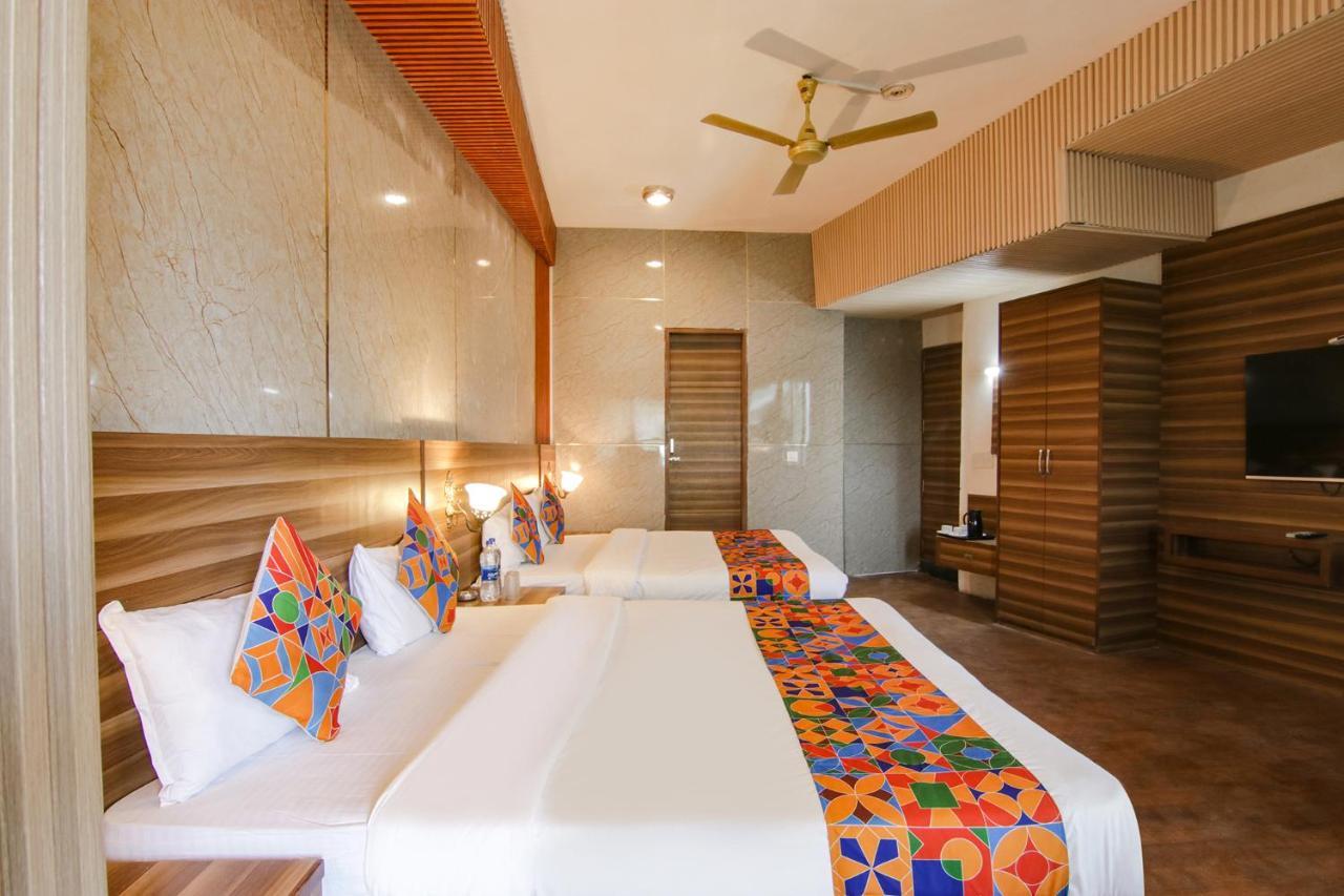 Fabhotel Vijay Palace Dharamshala Exterior photo